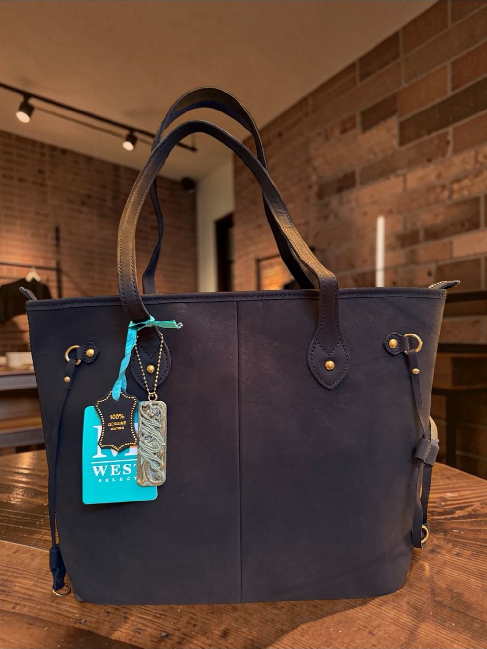 Montana West Concealed Carry 100% Genuine Leather Tote w/Hang Tag (Black NWT)